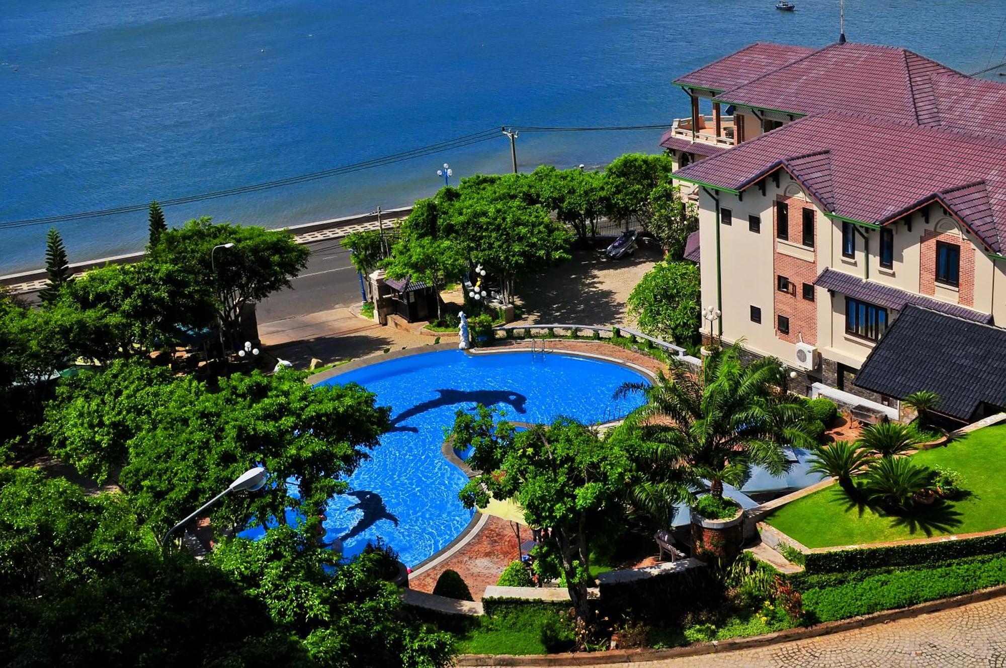 Beachfront Hotel Вунгтау Экстерьер фото